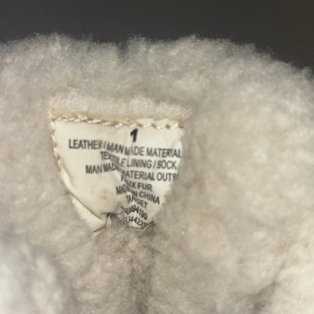 boys or girls Cat & Jack Winter Boots Leather Kids Youth Faux Fur Size 1 Fall